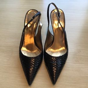 Dolce & Gabbana black leather pumps